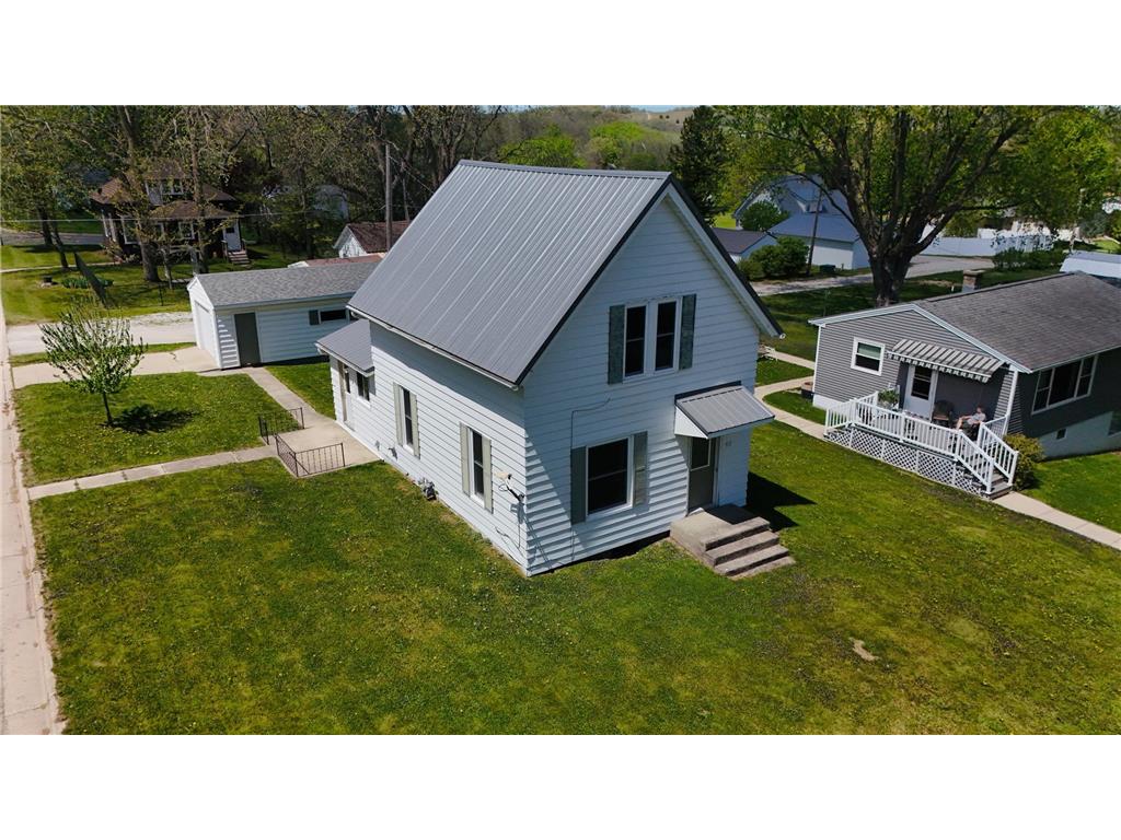 717 Elizabeth Street SE Preston MN 55965 7072730 image1