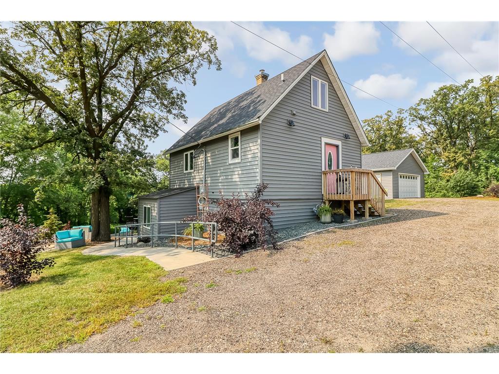 717 Elm Street W Detroit Twp MN 56501 6411082 image1