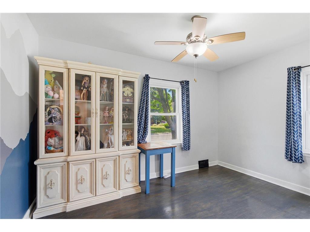 717 Forest Street Kenyon MN 55946 7088889 image14