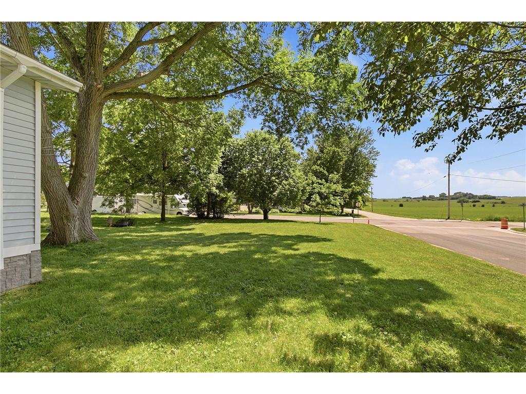 717 Forest Street Kenyon MN 55946 7088889 image5