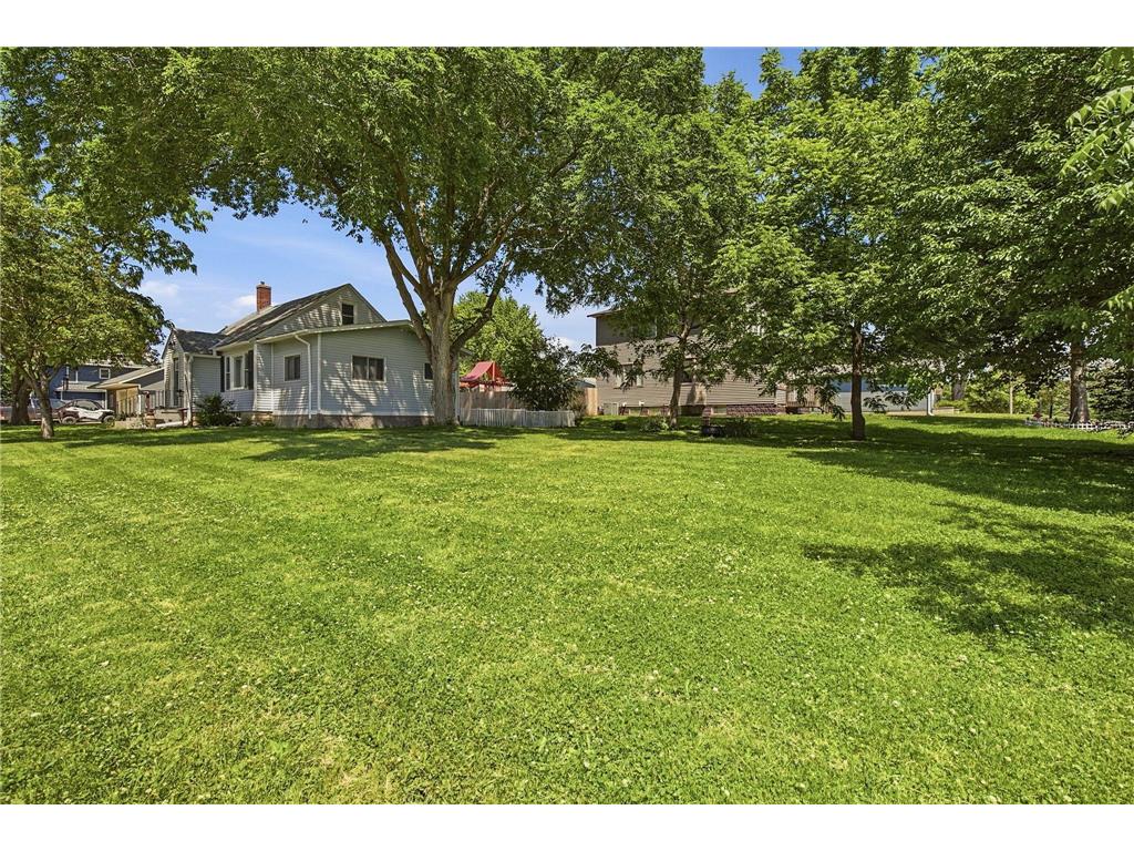 717 Forest Street Kenyon MN 55946 7088889 image6
