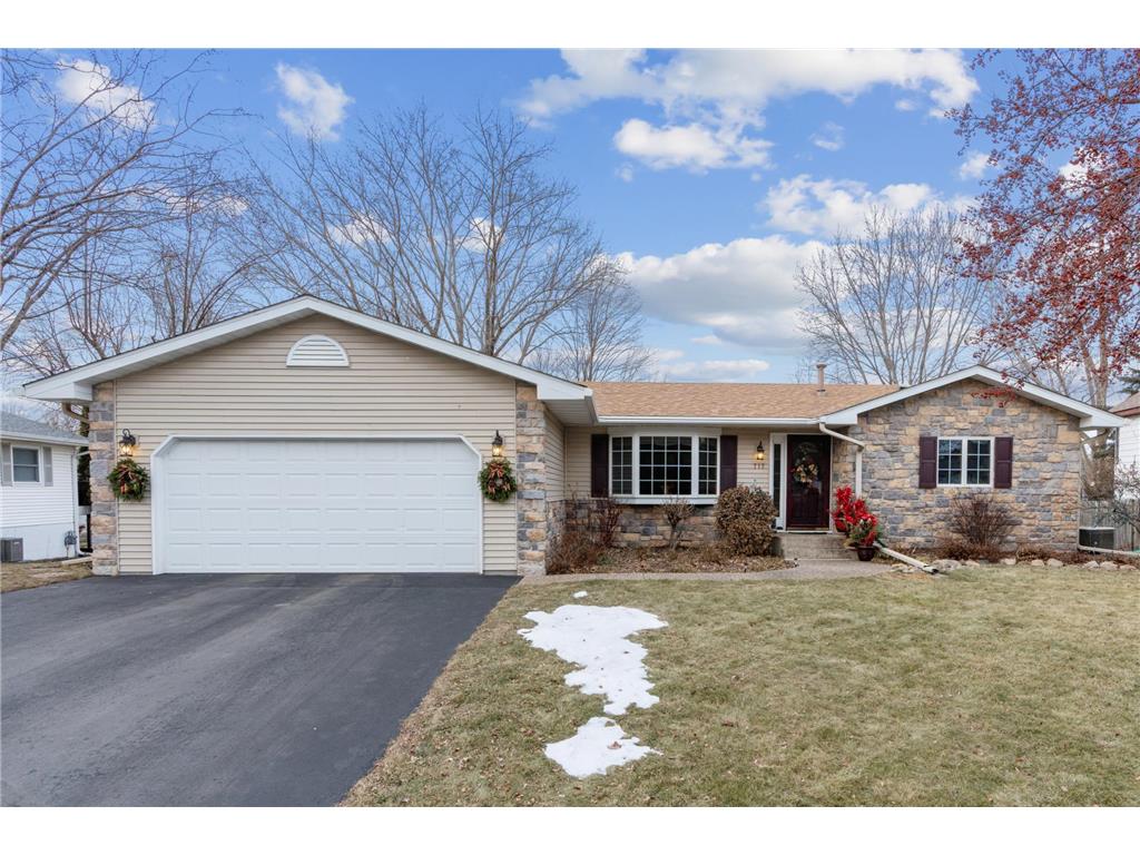 717 High Ridge Road River Falls WI 54022 6642095 image1