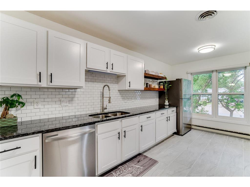 717 Larpenteur Avenue E #717E Maplewood MN 55117 6356058 image1