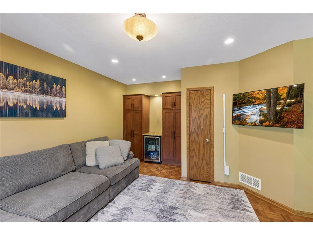 717 Marie Avenue W Mendota Heights MN 55118 7069179 image23