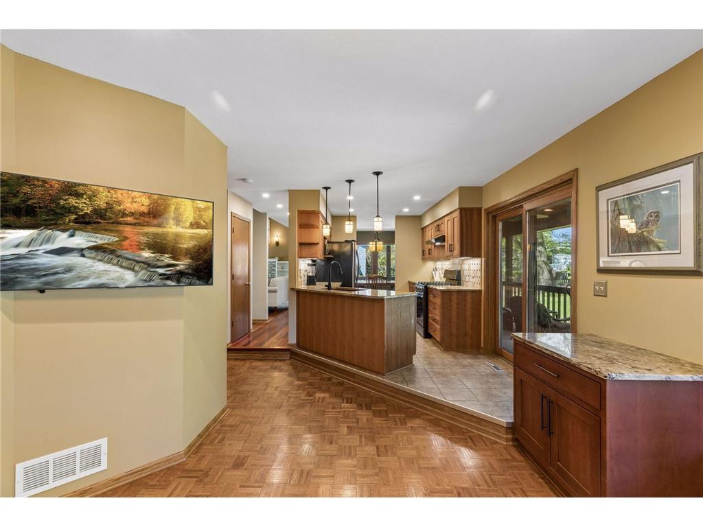 717 Marie Avenue W Mendota Heights MN 55118 7069179 image25
