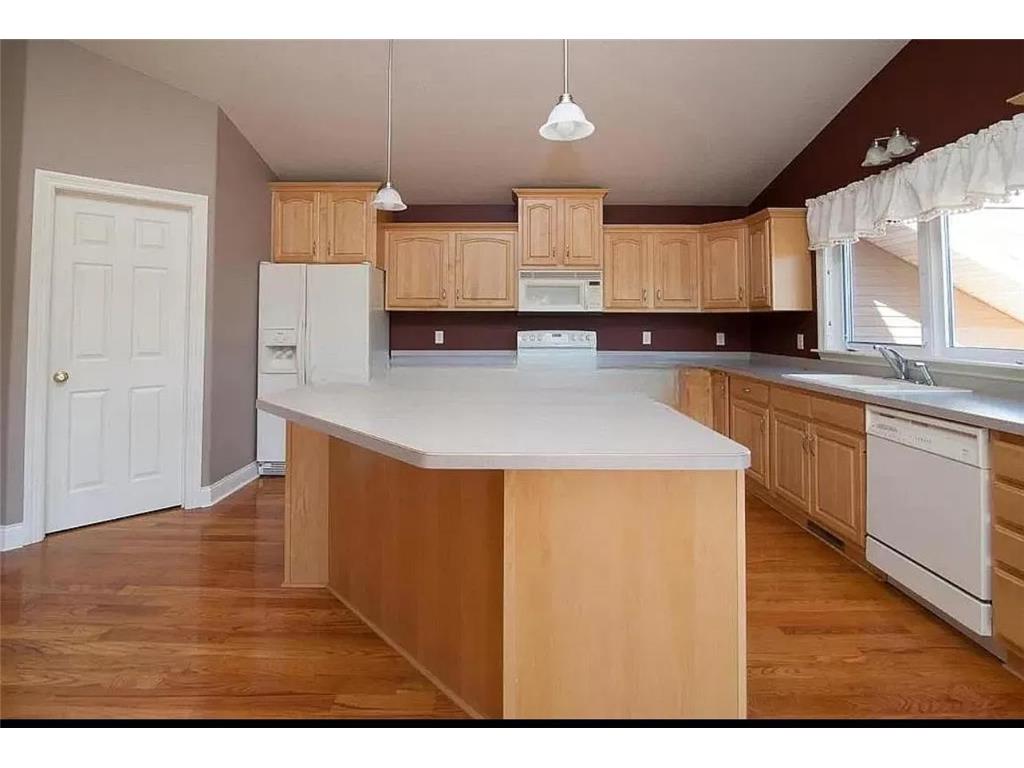 717 S Shore Drive Detroit Lakes MN 56501 6708985 image3