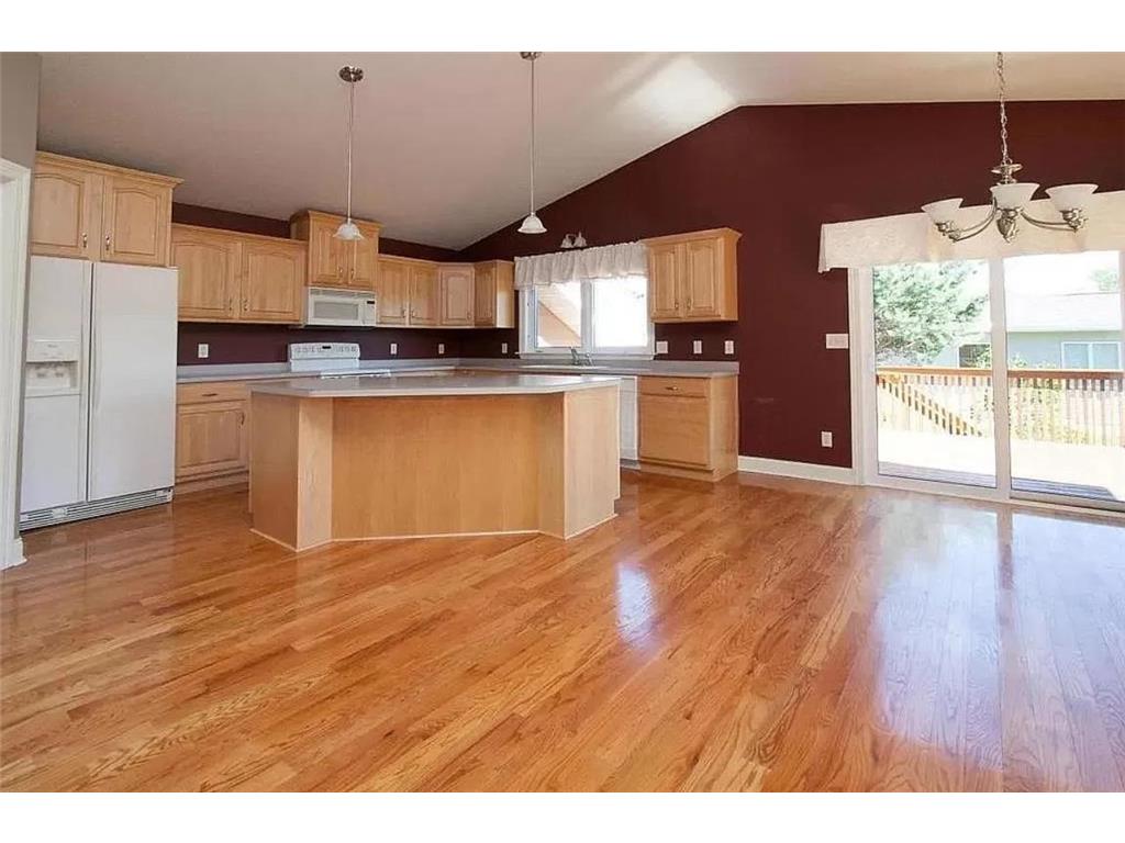 717 S Shore Drive Detroit Lakes MN 56501 6708985 image8