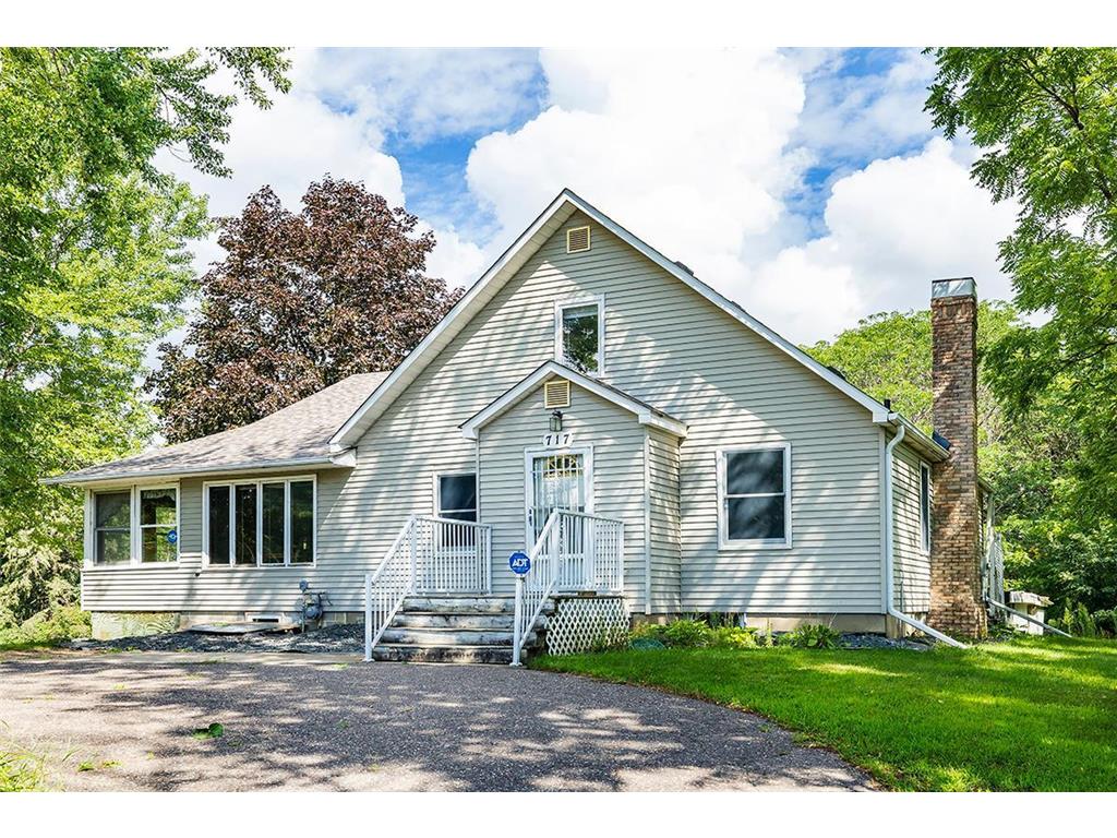 717 Stockdale Road Vadnais Heights MN 55127 6344615 image1