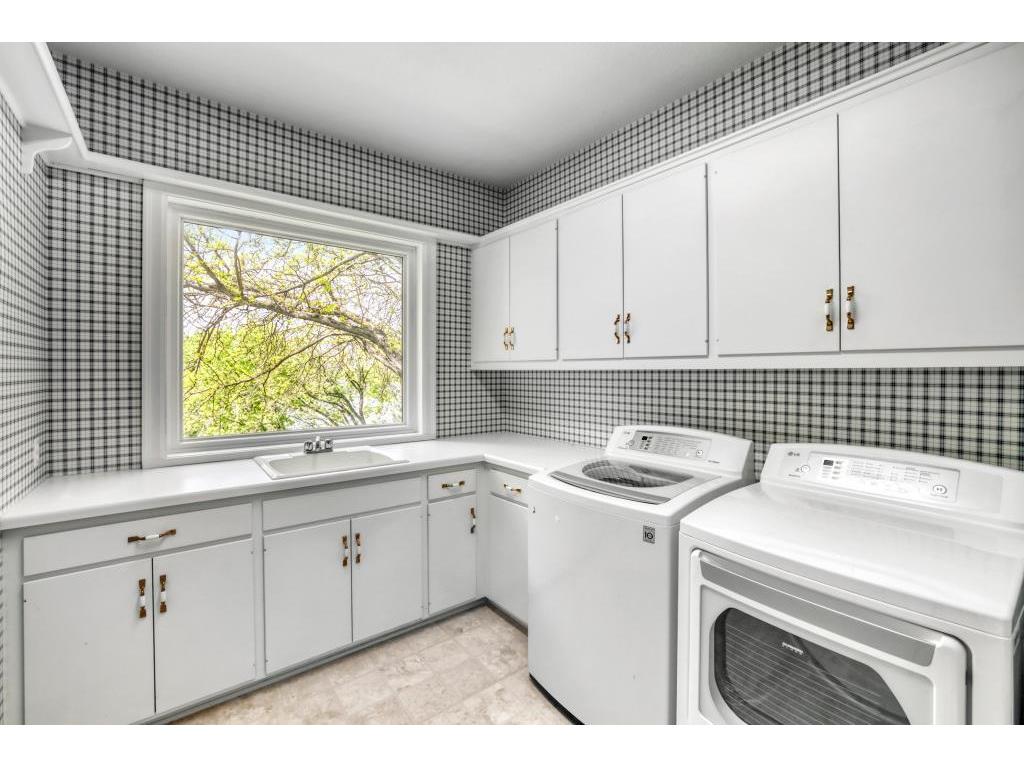 7170 Kenmare Drive Bloomington MN 55438 7070151 image35