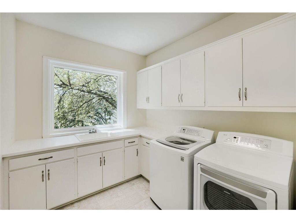 7170 Kenmare Drive Bloomington MN 55438 7110957 image37