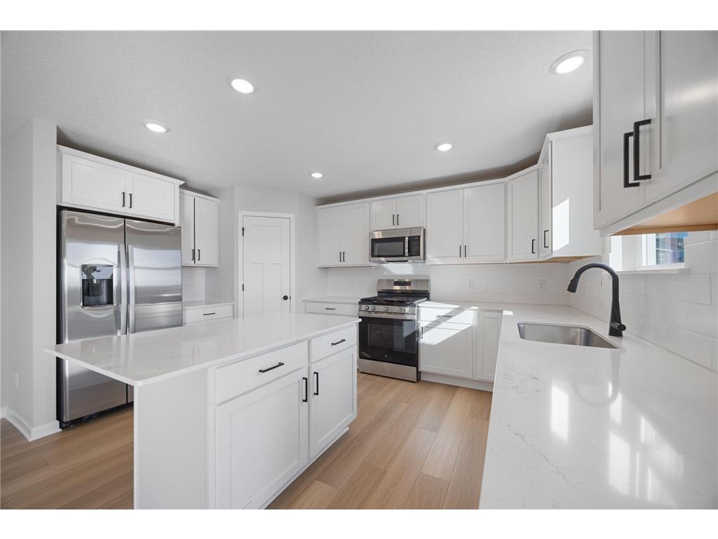 7173 Paris Avenue NE Otsego MN 55330 6821558 image5