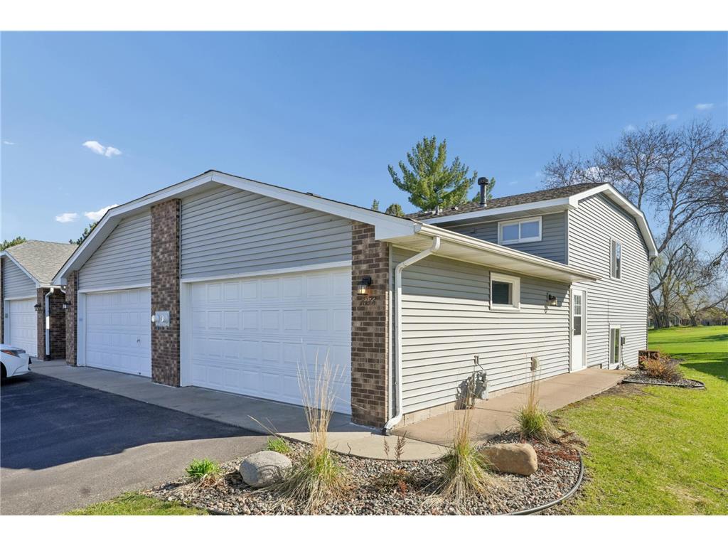 7176 218th Street N Forest Lake MN 55025 7058231 image1