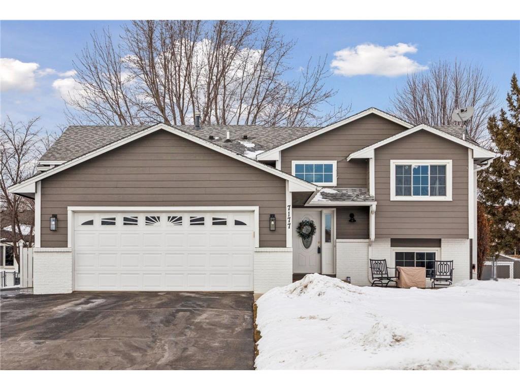 7177 158th Street W Apple Valley MN 55124 7014423 image1