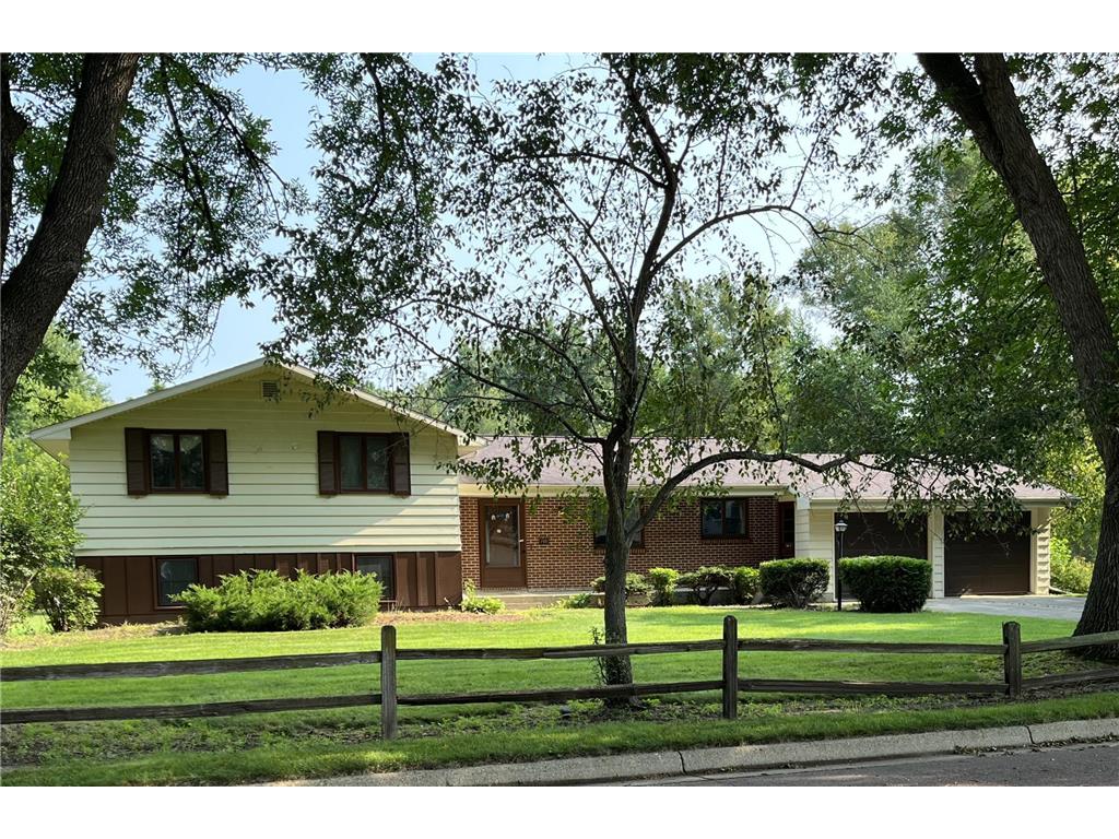 718 16th Street Windom MN 56101 - Perkins Creek 6573209 image1