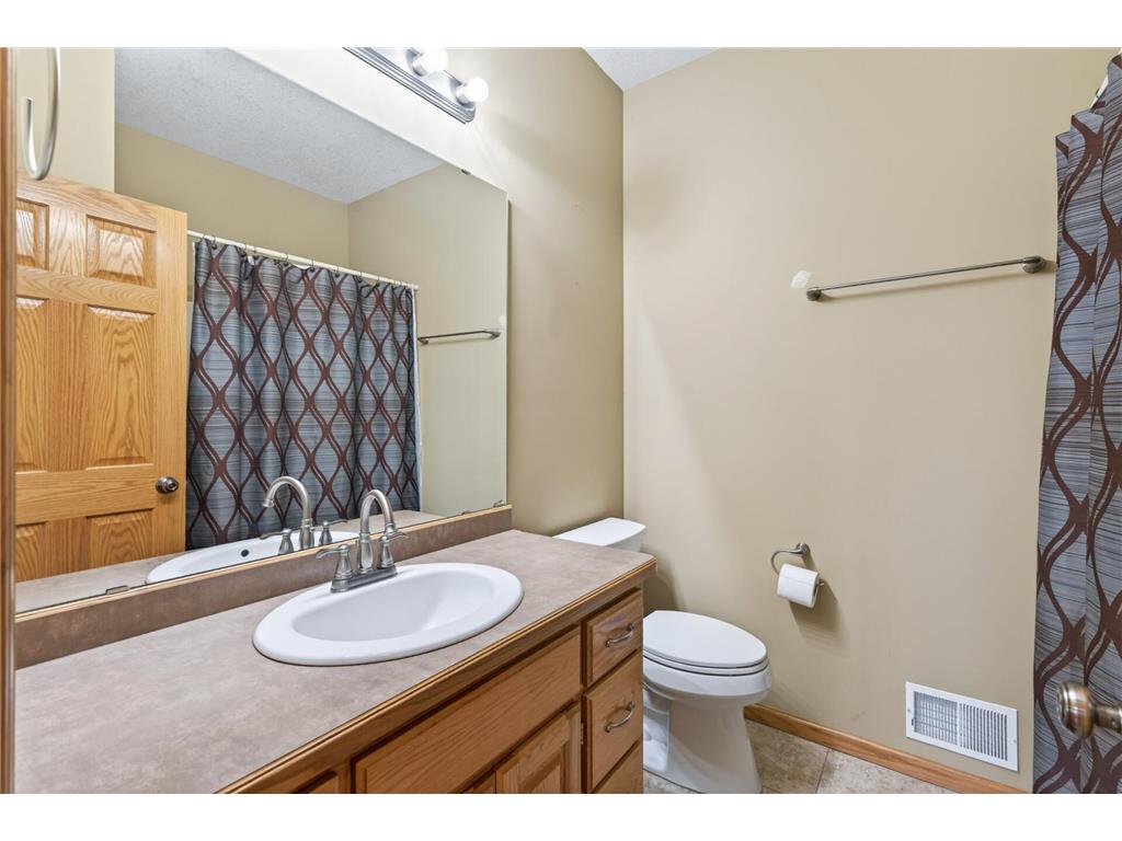 718 209th Lane NW Oak Grove MN 55011 7083740 image17