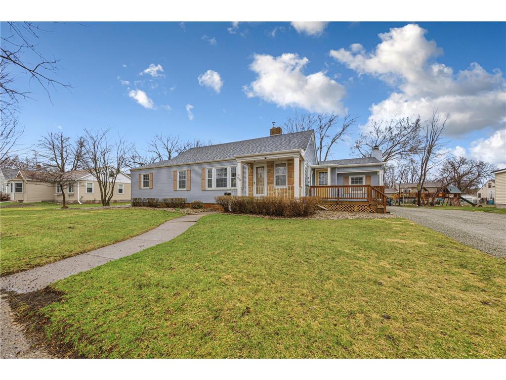 718 3rd Street SW Waseca MN 56093 7047402 image1