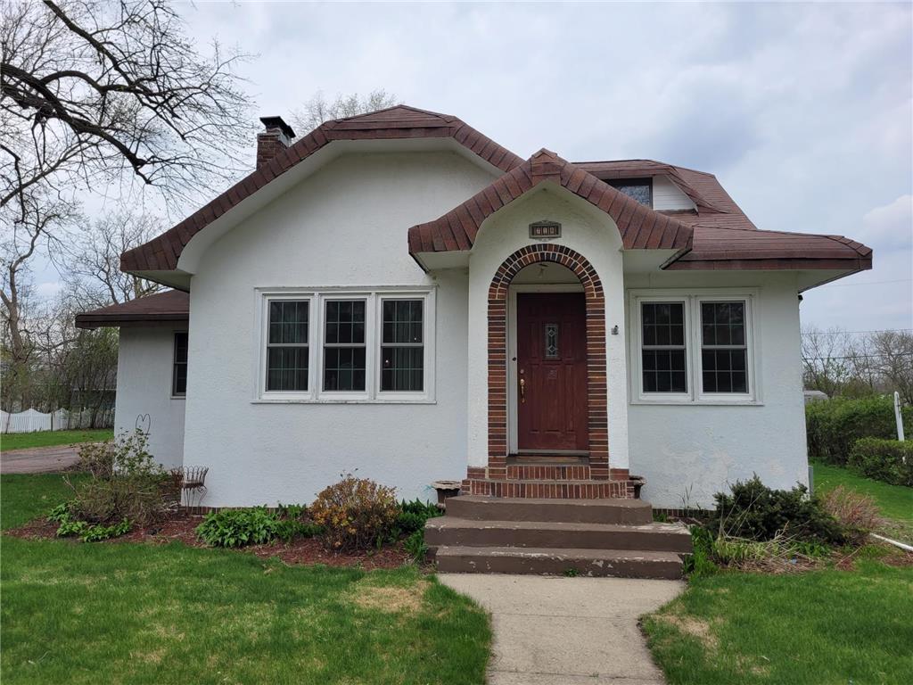 718 4th Avenue SW Pipestone MN 56164 6367789 image1