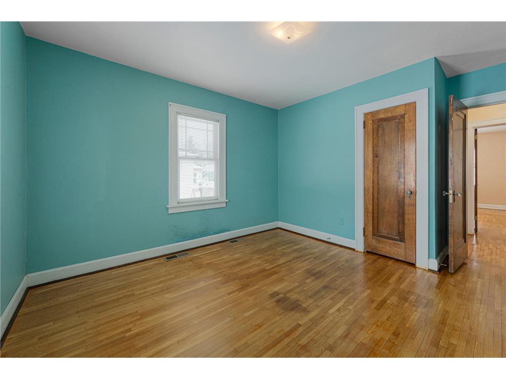 718 6th Street N Saint James MN 56081 7026640 image20