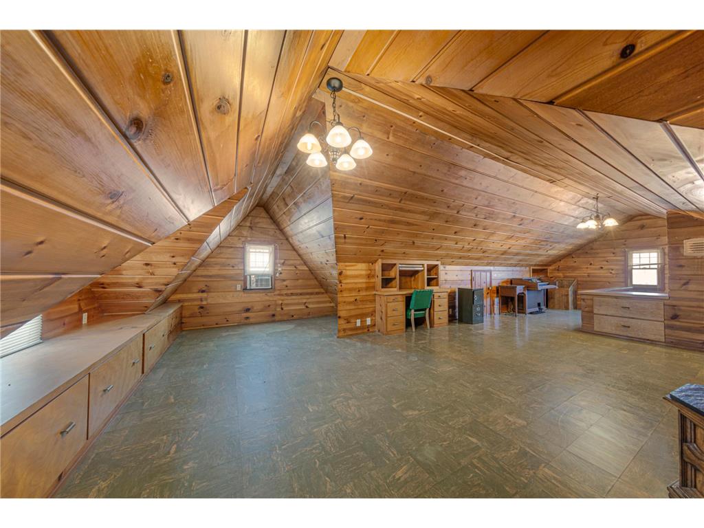 718 6th Street N Saint James MN 56081 7026640 image24