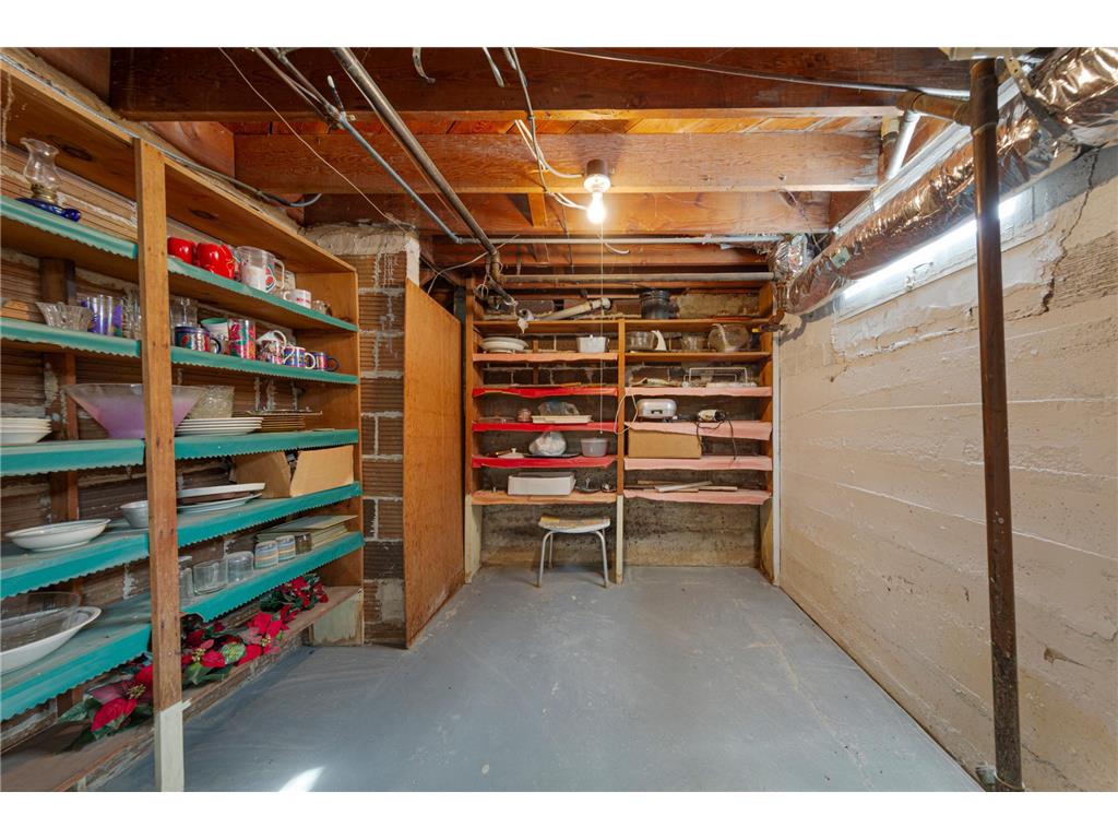 718 6th Street N Saint James MN 56081 7026640 image32