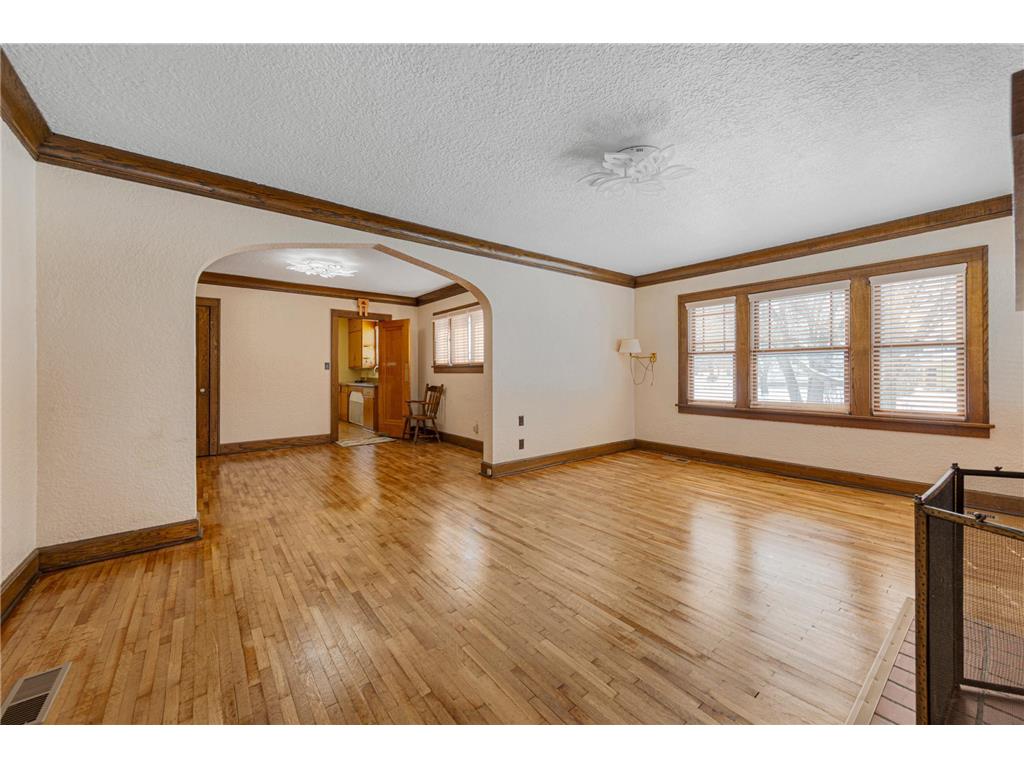 718 6th Street N Saint James MN 56081 7026640 image4