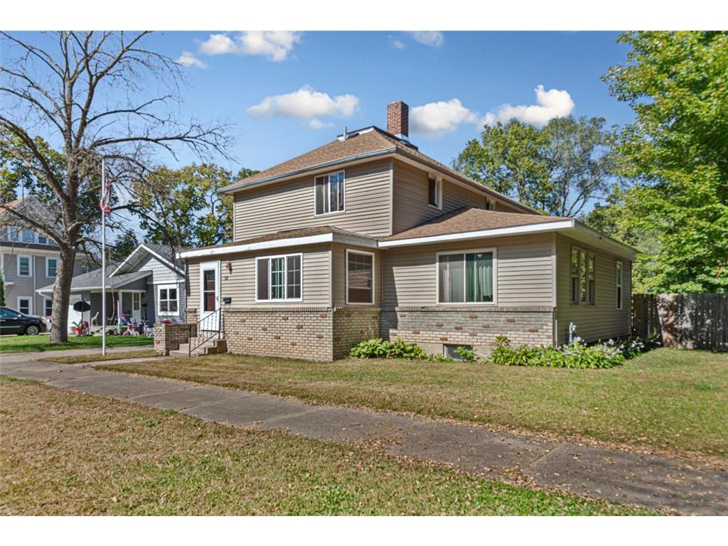 718 6th Street NW Faribault MN 55021 6794872 image1