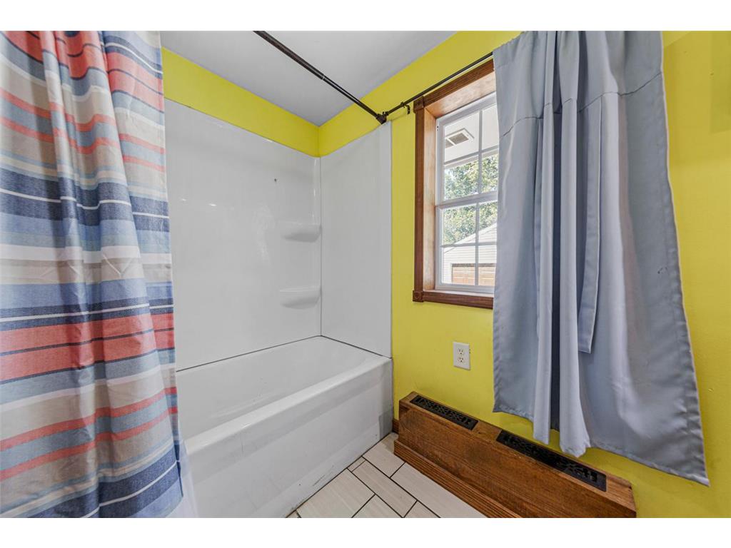 718 6th Street NW Faribault MN 55021 6794872 image31