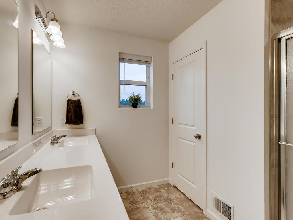718 Maggie Way Chanhassen MN 55317 7090328 image14
