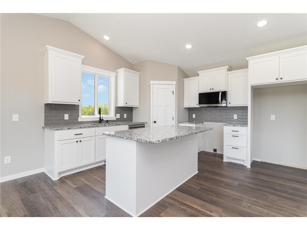 718 Margaret Lane NE Isanti MN 55040 6808198 image7