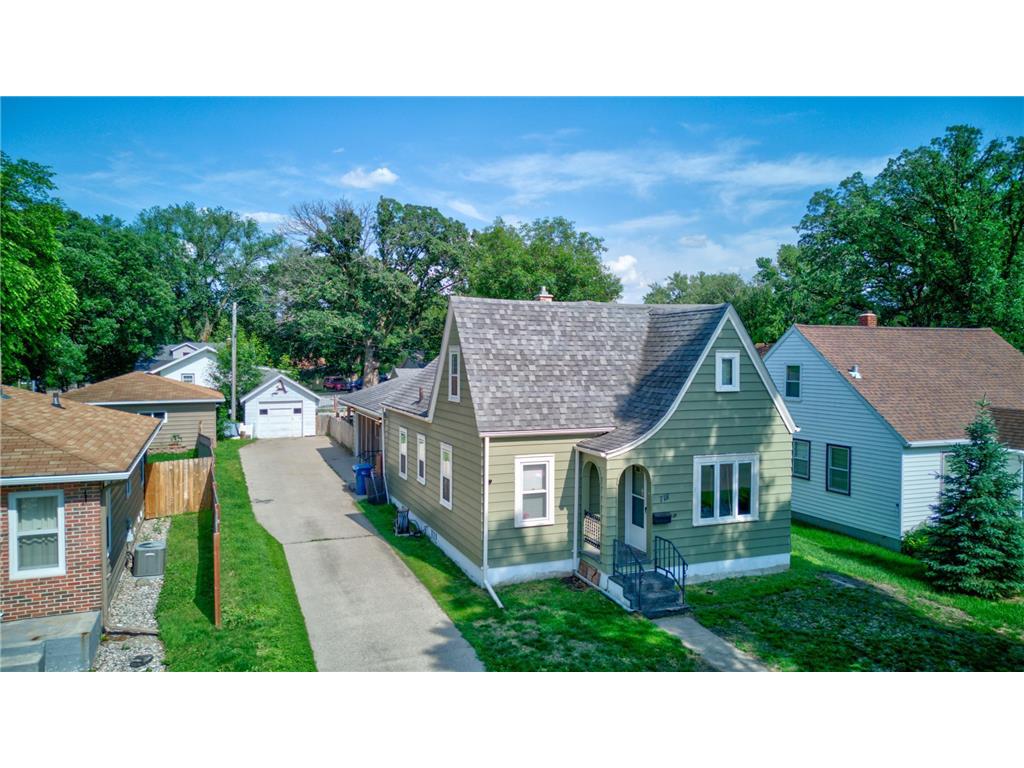 718 N Broadway Fergus Falls MN 56537 6741069 image1