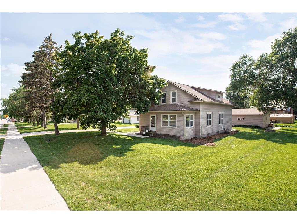 718 N Main Street Starbuck MN 56381 6563842 image1