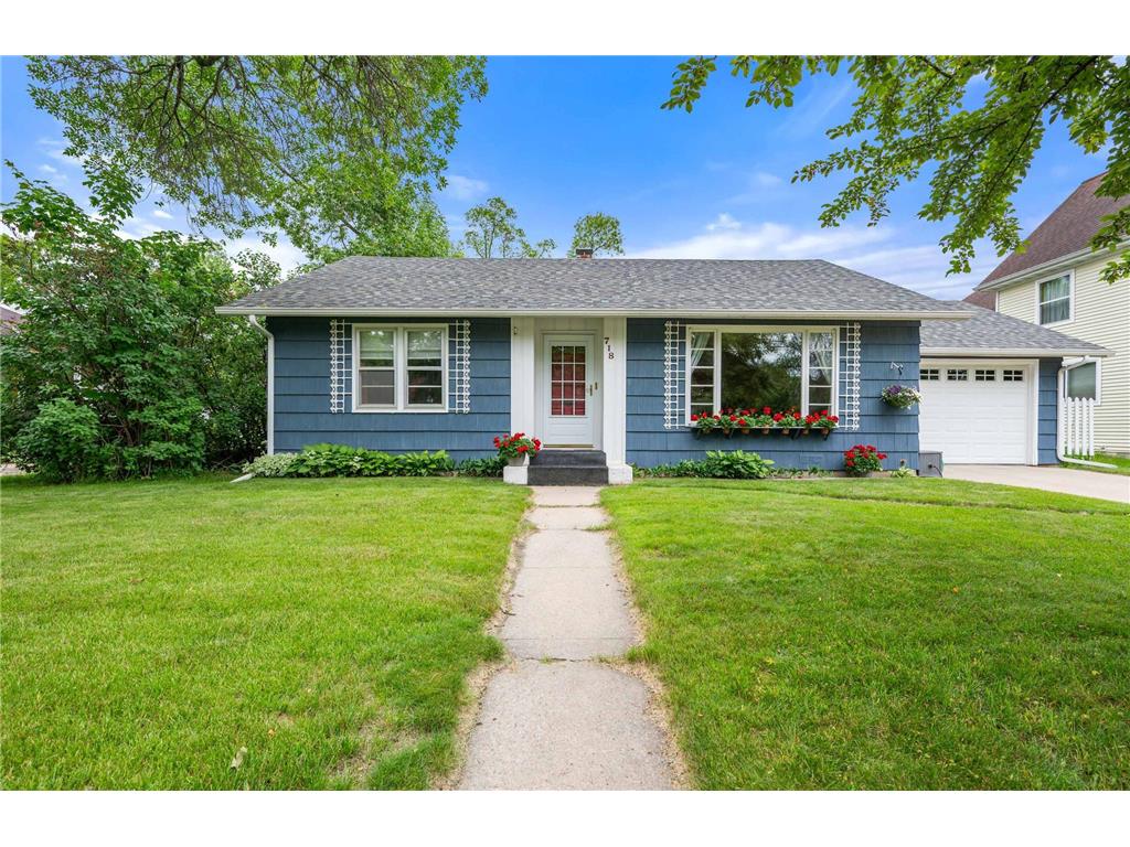 718 NW 1st Avenue Grand Rapids MN 55744 6751787 image1