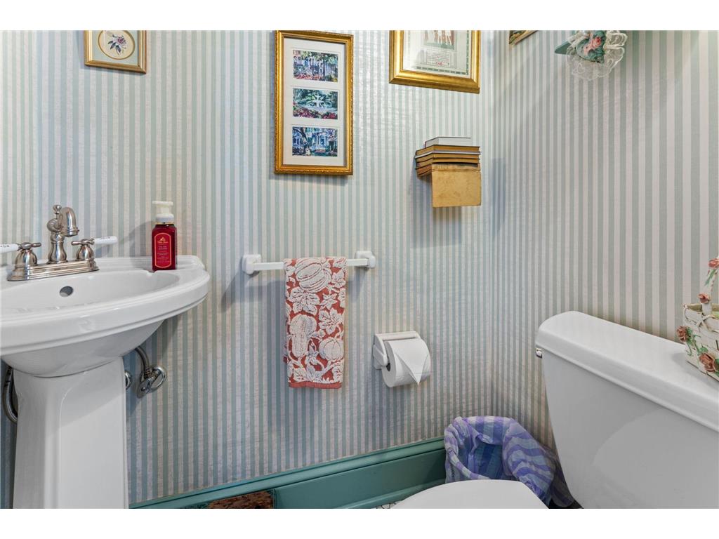 718 Vermillion Street Hastings MN 55033 7067178 image32
