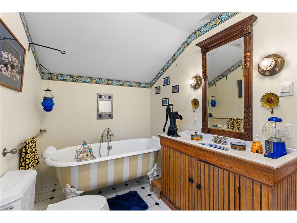 718 Vermillion Street Hastings MN 55033 7067178 image79