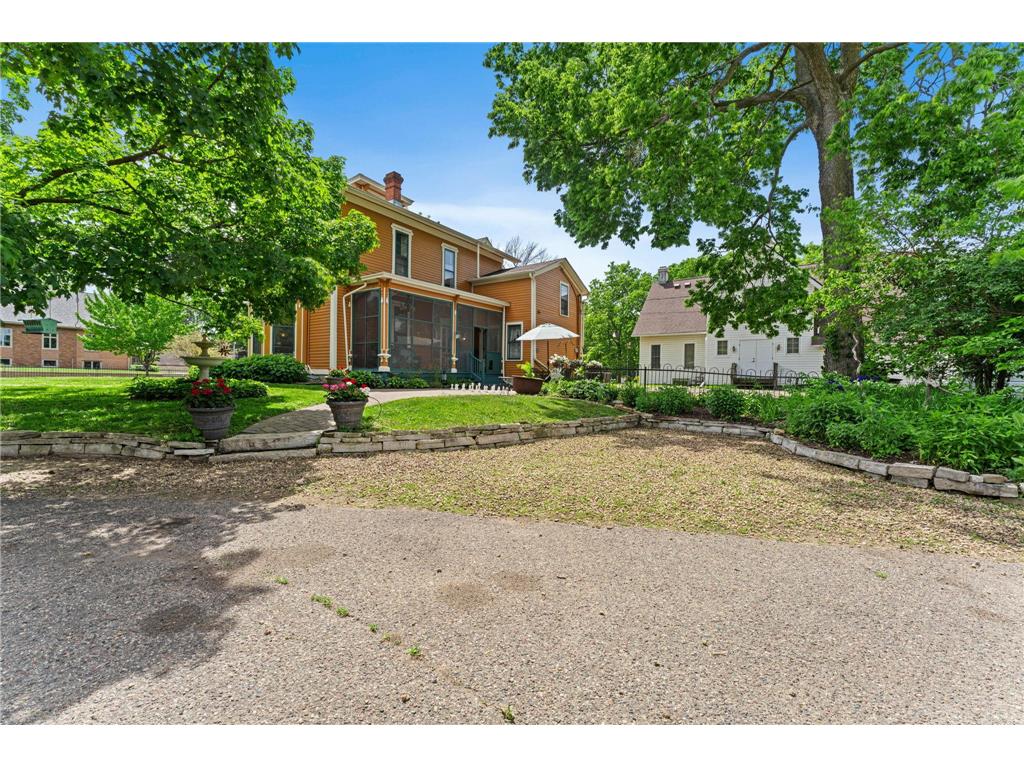 718 Vermillion Street Hastings MN 55033 7067178 image89
