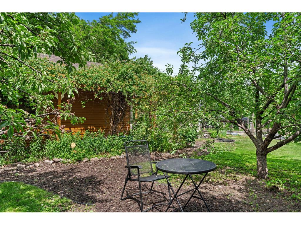 718 Vermillion Street Hastings MN 55033 7067178 image95
