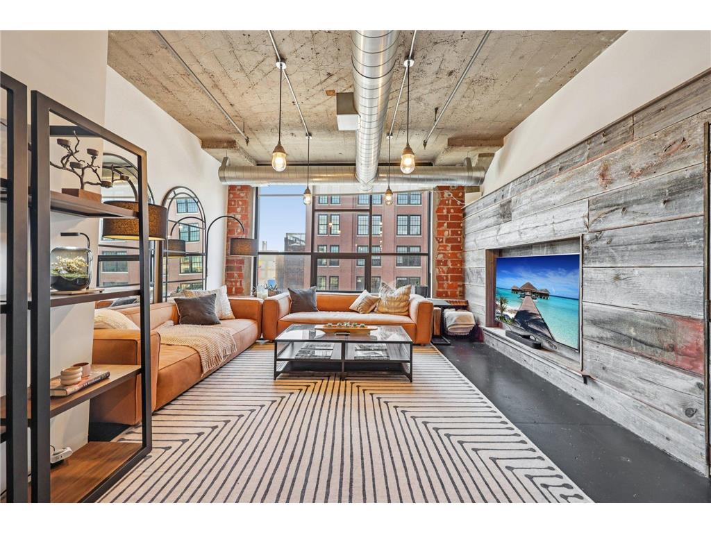 718 Washington Avenue N #506 Minneapolis MN 55401 7041844 image1