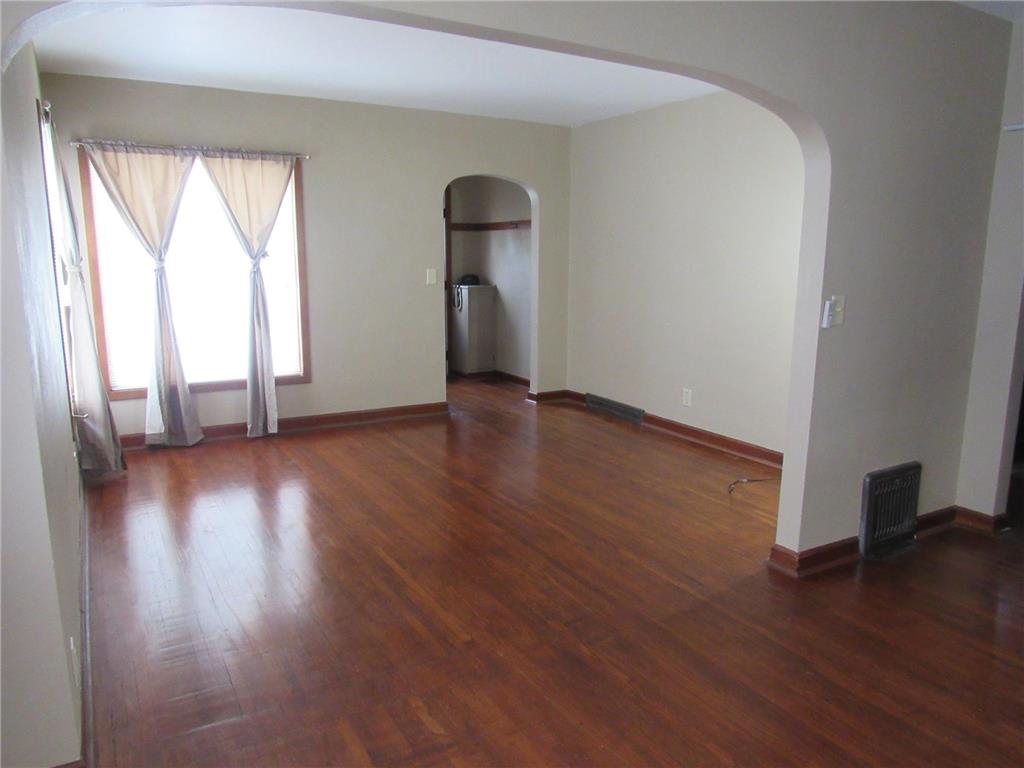 718 Winifred Street Worthington MN 56187 6705336 image3