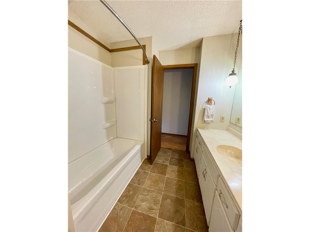 7180 Unity Avenue N Brooklyn Center MN 55429 6811222 image16