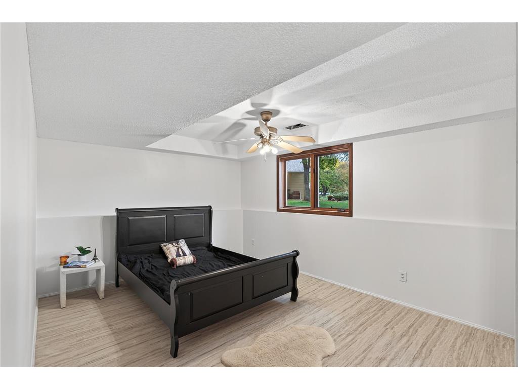 7182 Emerald Lane Eden Prairie MN 55346 6804947 image17