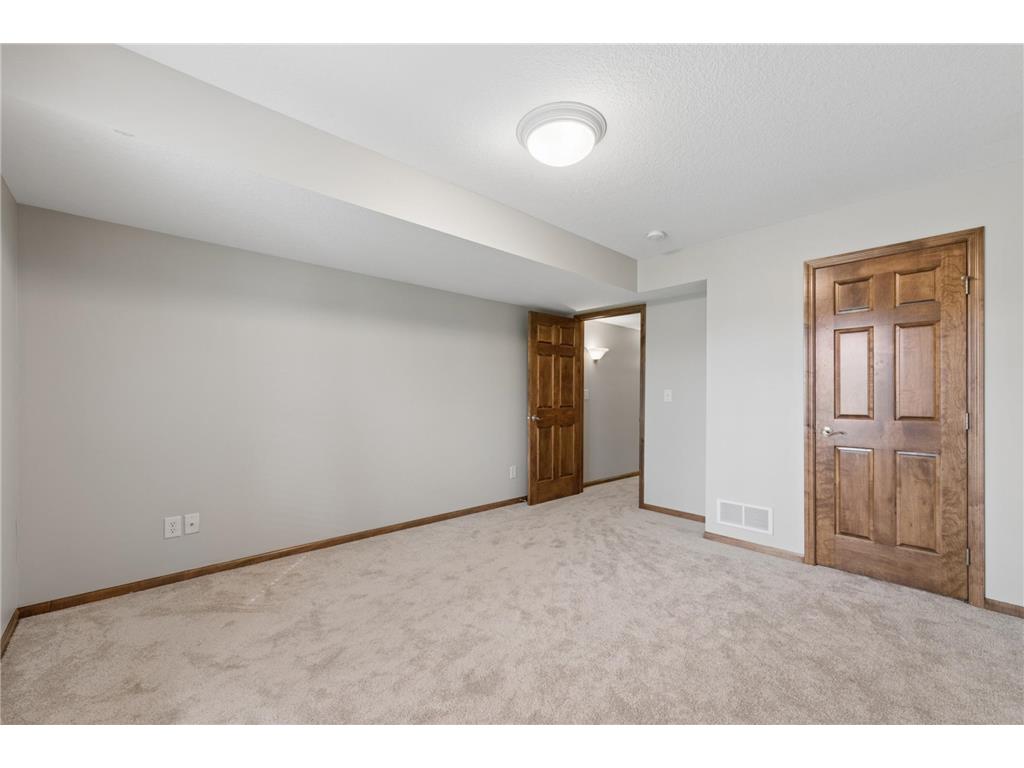 7188 Waterstone Lane Woodbury MN 55125 7028356 image22
