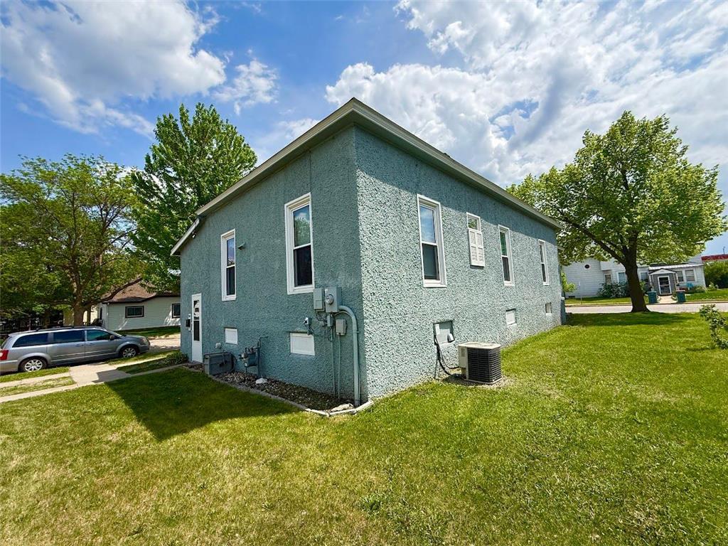 719 2nd Avenue NE Staples MN 56479 7080109 image6