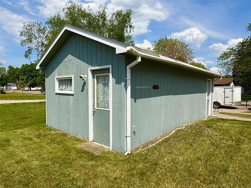 719 2nd Avenue NE Staples MN 56479 7080109 image7
