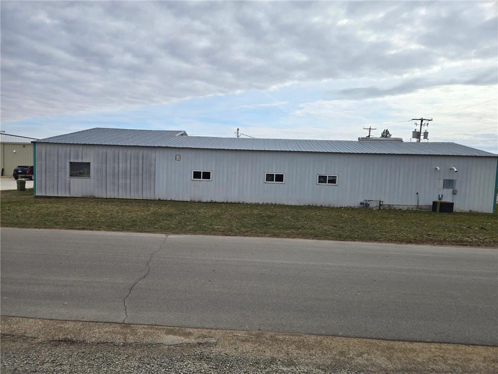 719 7th Street N Northwood IA 50459 7052557 image8
