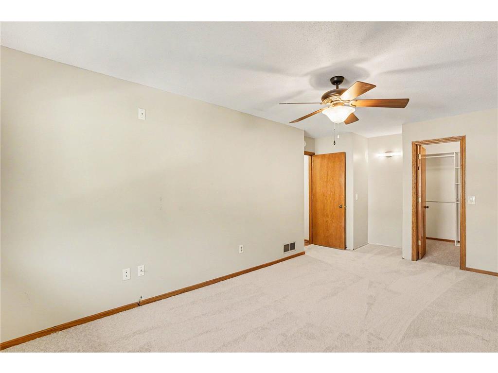 719 Evergreen Court Burnsville MN 55337 7115103 image15