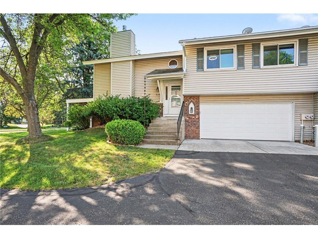 719 Evergreen Court Burnsville MN 55337 7115103 image2