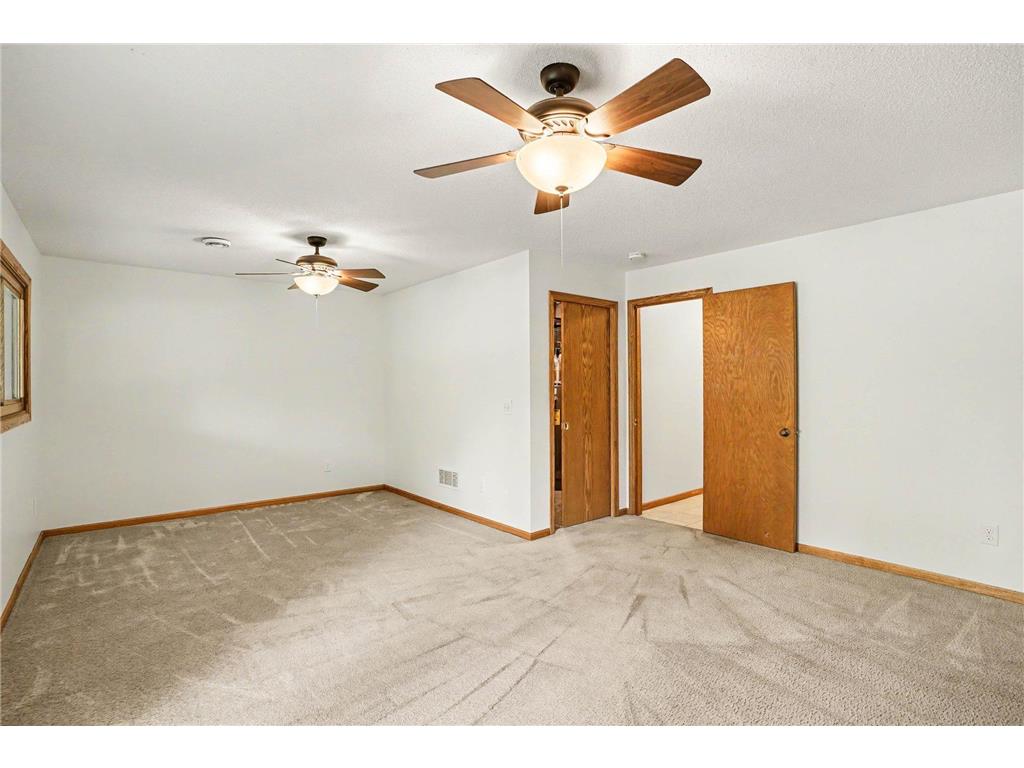 719 Evergreen Court Burnsville MN 55337 7115103 image21