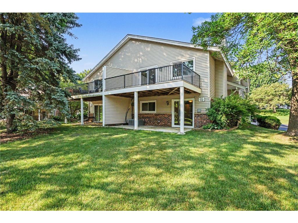 719 Evergreen Court Burnsville MN 55337 7115103 image24