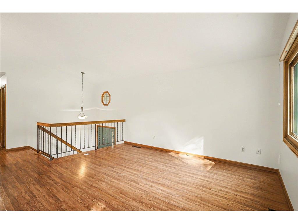 719 Evergreen Court Burnsville MN 55337 7115103 image6