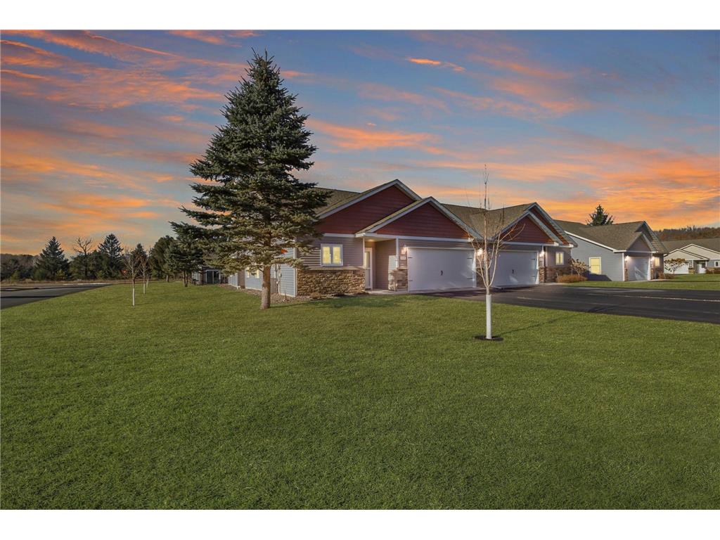 719 Hilltop Drive Taylors Falls MN 55084 6644611 image1